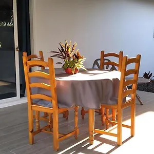 Fare Onavai Punaauia (Tahiti)