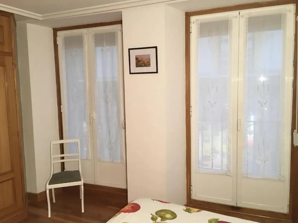 Comodo Apartamento En La Parte Vieja, Old Town Saint-Sébastien Appartement
